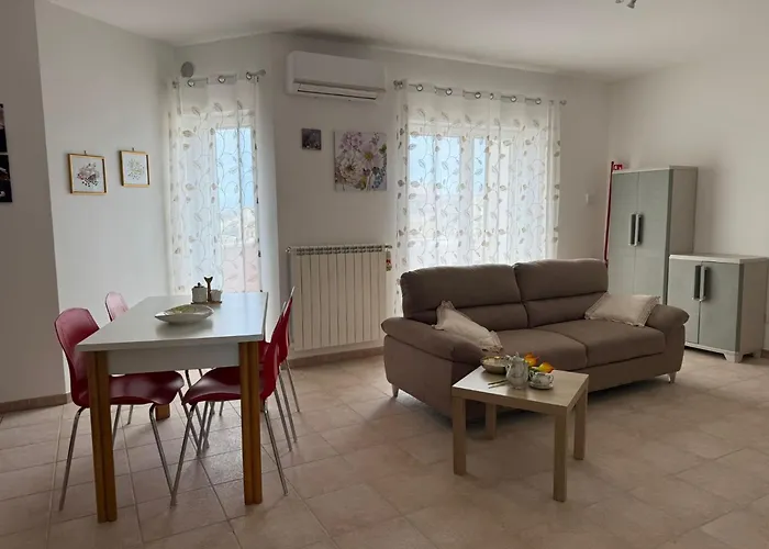 Lejlighed A Casa Di Lorenza Taranto